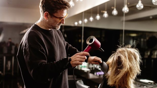 ARE YOU A CLASSIC OR SIGNATURE BLOW DRY? - Dylan Bradshaw